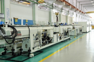 实现PVC管高效质优生产，德科摩EII110双管挤出机有答案！(图4)